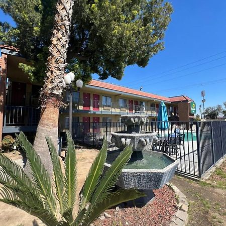 Fresno Inn Exteriér fotografie